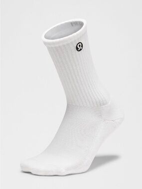 Lululemon Unisex Daily Essential Crew Sock Bundle (2) M White